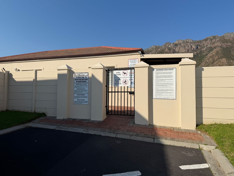 2 Bedroom Property for Sale in Anchorage Park Western Cape